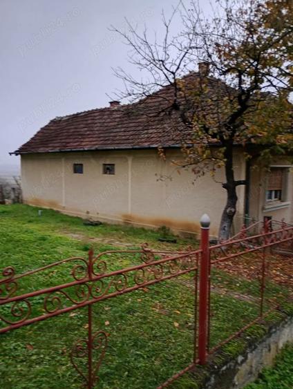 Casă cu 3 camere cu Teren 1700 Mp în Homorodu de Jos