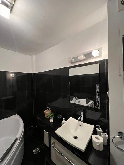 Apartament cu 2 camere decomandat în Trivale