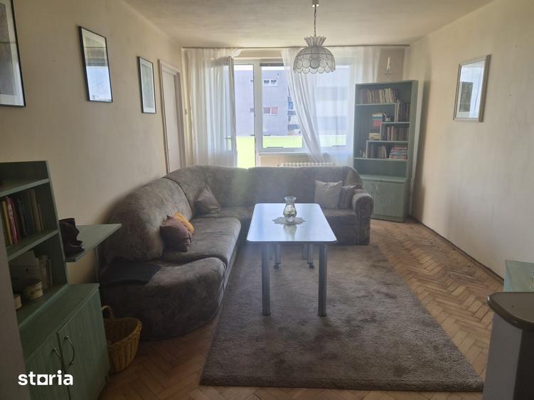 Apartament cu 2 camere decomandat în Budai