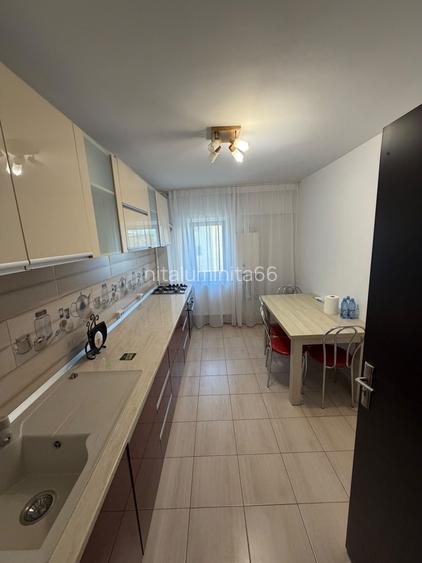 Apartament 2 camere de inchiriat Targoviste cartierul CFR