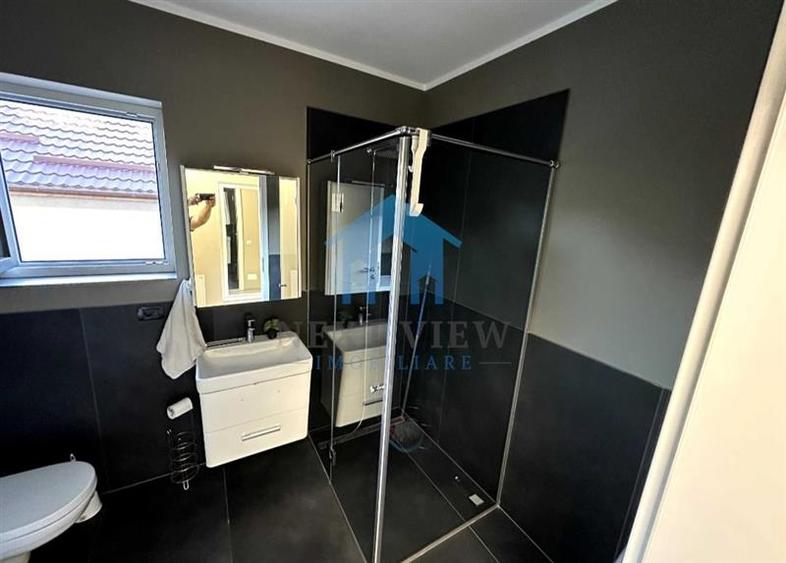 Apartament cu 2 camere decomandat în Gruia