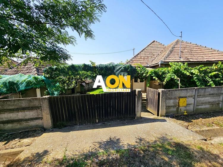 Casă individuală cu 3 camere cu Canalizare în Bucerdea Grânoasă