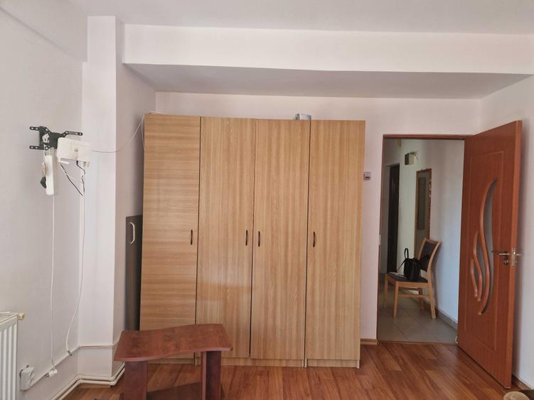 Garsonieră decomandată în Exterior Vest