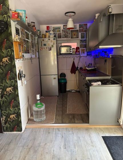 Casă cu 4 camere în Lupăria