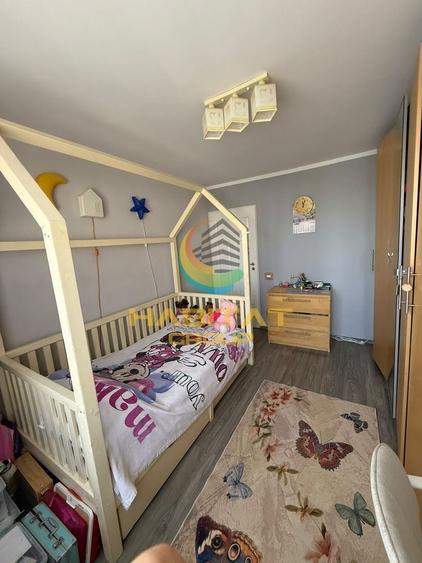 Apartament cu 4 camere semidecomandat, mobilat în Fizicienilor