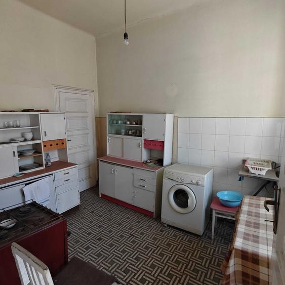Casă cu 3 camere în Ultracentral