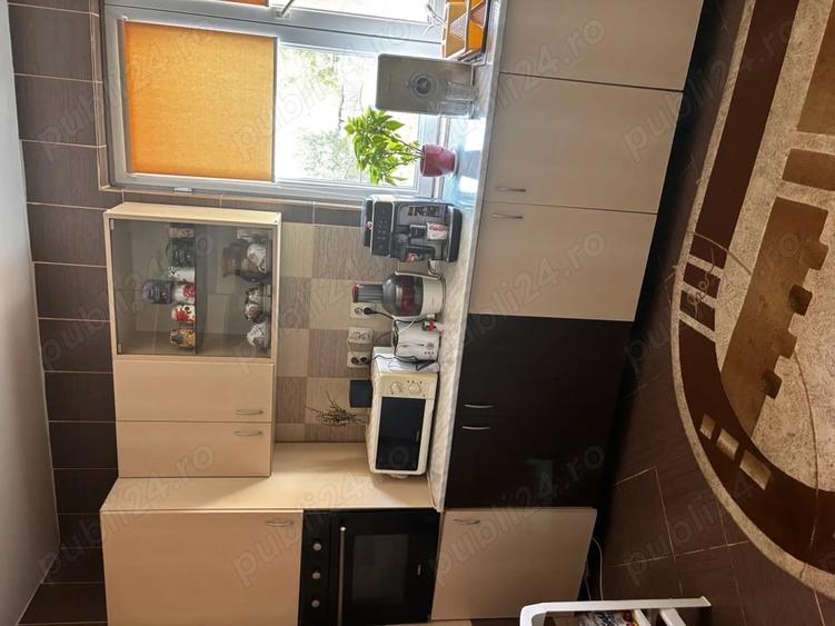 Casă cu 5 camere cu Teren 500 Mp în Exterior Vest