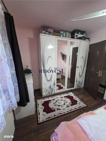 Apartament cu 3 camere semidecomandat în Micro 16