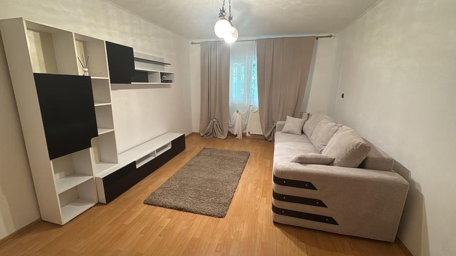 Inchiriez apartament 2camere central , etaj 1/3 pe termen lung si contract la ANAF - 8