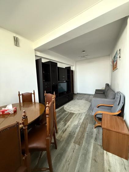 Apartament cu 2 camere decomandat în Năvodari Tabără