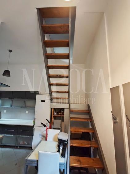 Apartament cu 4 camere semidecomandat, mobilat în Central