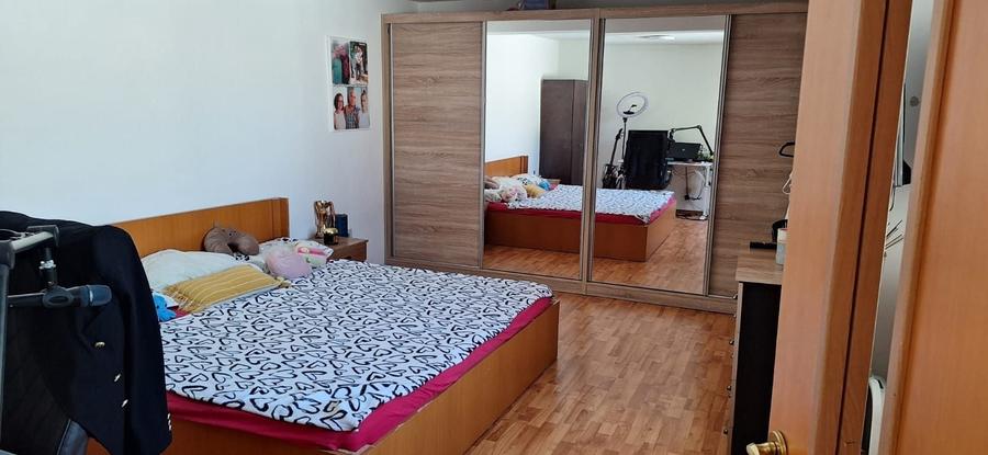 Casă individuală cu 5 camere cu Canalizare în Drumul Găzarului
