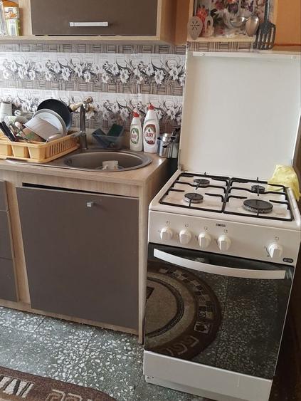 Apartament cu 2 camere semidecomandat în Badea Cârțan