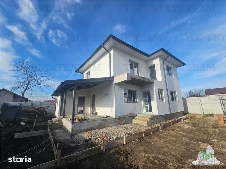 Casă cu 4 camere cu Teren 464 Mp în Joița
