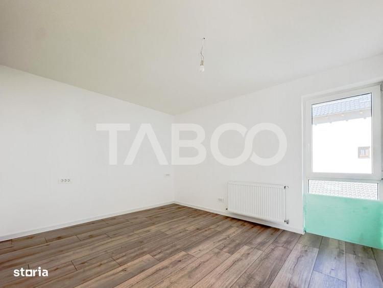 Apartament cu 4 camere semidecomandat în Central