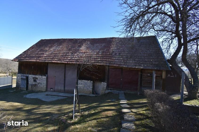 Teren de 800 mp, în Mănăstireni