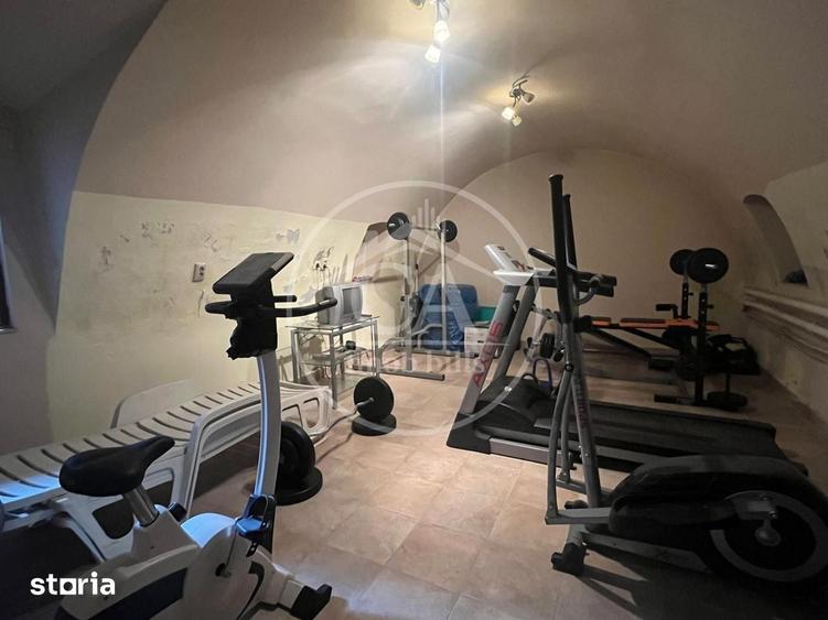 Casă cu 3 camere decomandat cu Teren 200 Mp în Orașul Nou