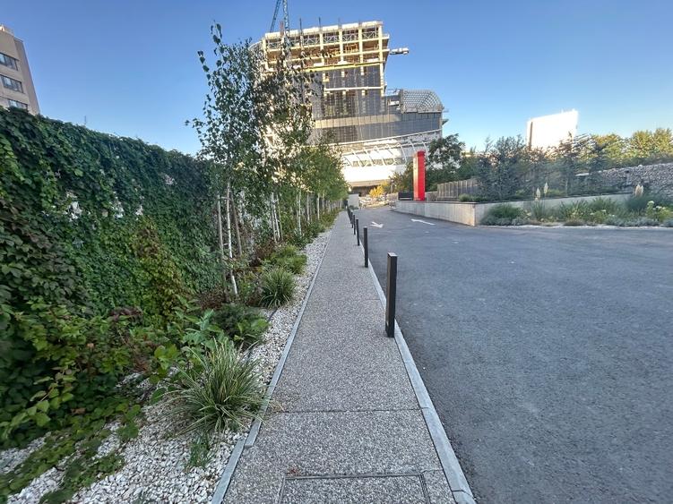 Apartament cu 2 camere decomandat în Aviației