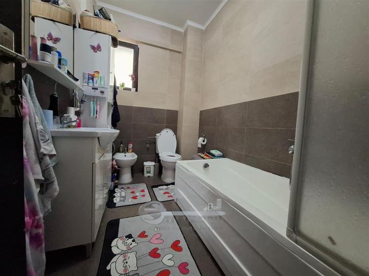 Apartament cu 2 camere decomandat, mobilat în Galata