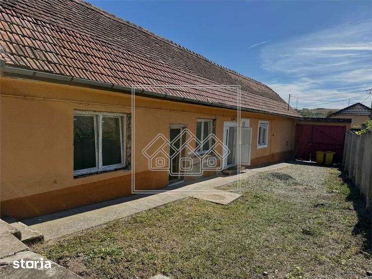 Casă cu 4 camere cu Teren 1418 Mp în Șeica Mare