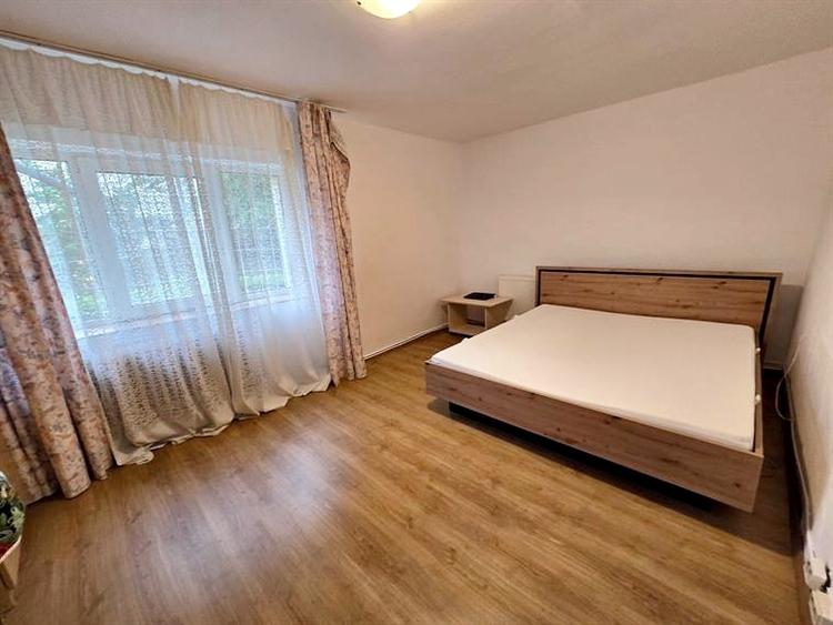 Apartament cu 2 camere decomandat în Zorilor