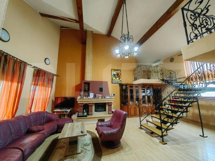 Casă individuală cu 4 camere cu Garaj în Oarda