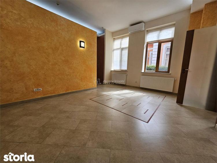 Casă cu 4 camere cu Teren 40 Mp în Cotroceni