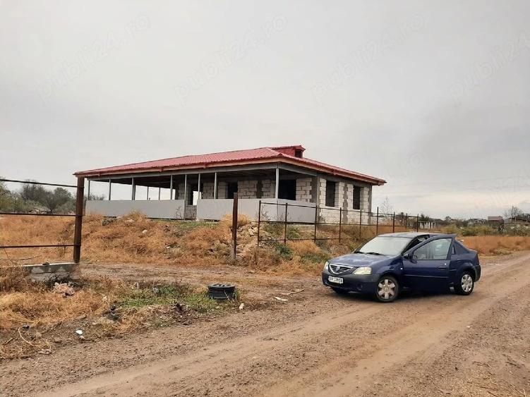 Teren de 5500 mp, în Vărsătura