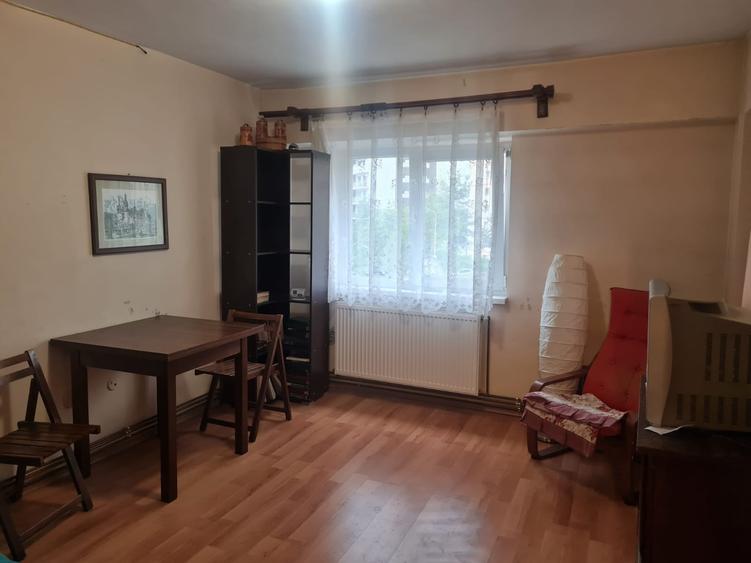 S.C. VIMAK Imobiliare vinde garsonieră decomandata  zona  Astra - 1