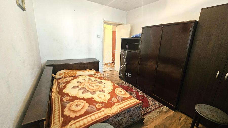 Apartament cu 3 camere decomandat în Central