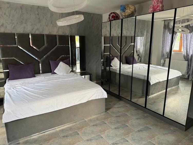 Casă cu Teren 1726 Mp în Bobda