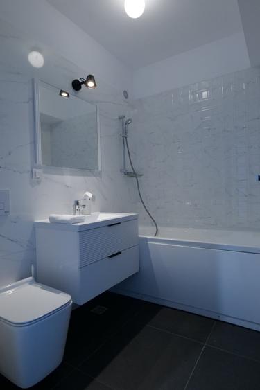 Apartament cu 3 camere decomandat, mobilat în Aviației