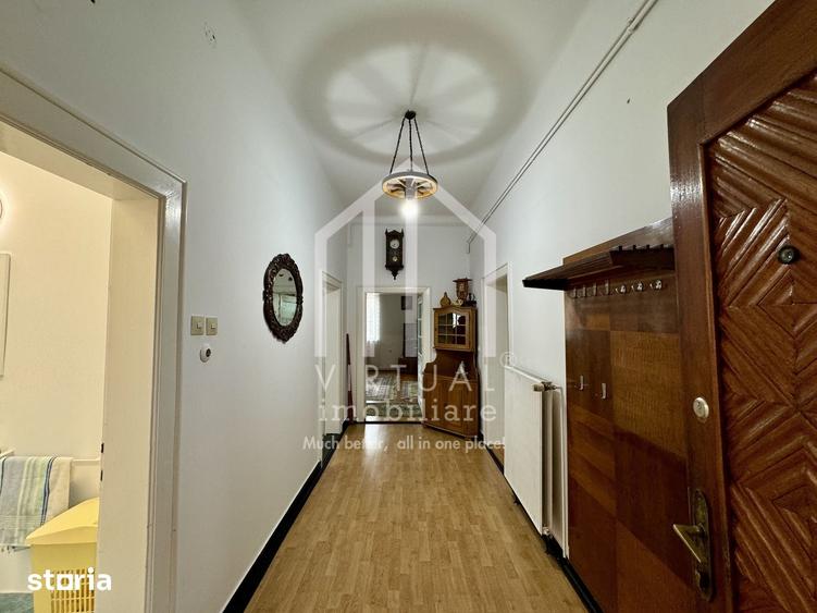 Apartament cu 4 camere în Central