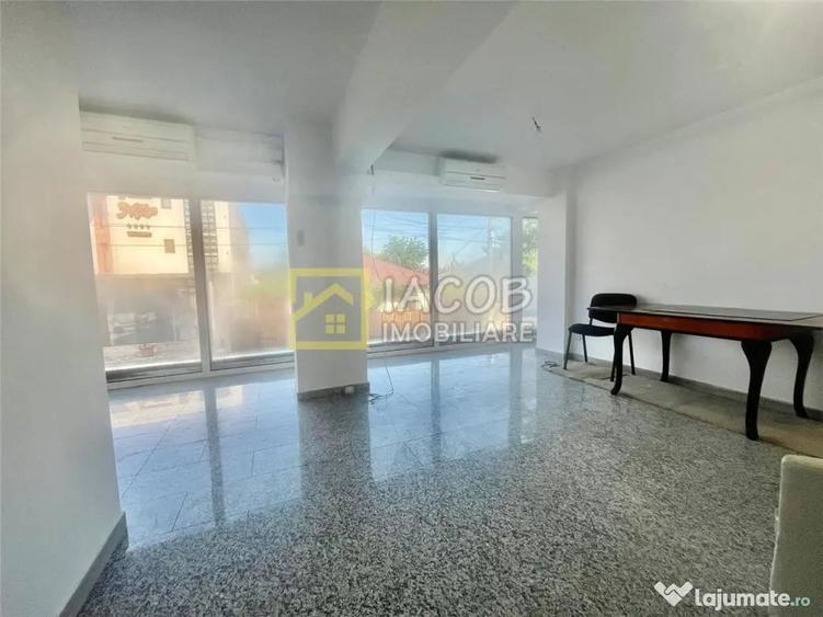 Spațiu comercial, de 250 mp, în Mioriței