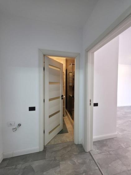 Apartament cu 2 camere decomandat în Titan