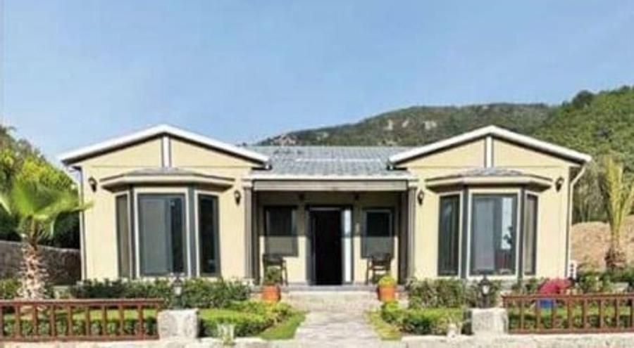 Casă individuală cu 4 camere cu Canalizare în Colentina