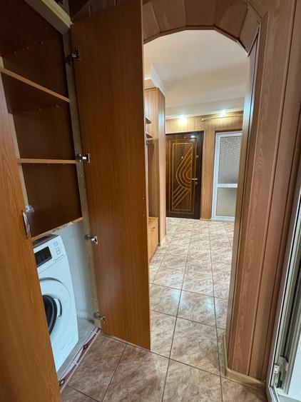 Apartament cu 2 camere decomandat în Eremia