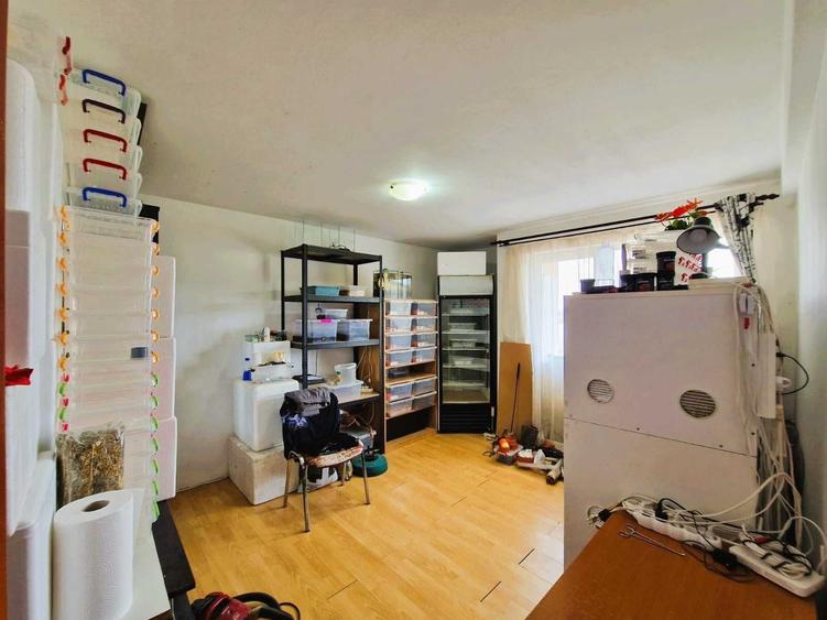 Apartament cu 3 camere semidecomandat în Apahida