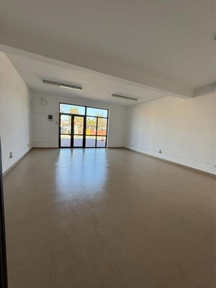 Spațiu comercial, de 137 mp, în Clinceni