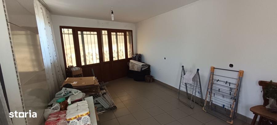 Casă cu 3 camere cu Teren 155 Mp în Bariera Vâlcii
