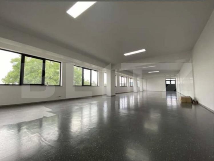 Spațiu comercial, de 265 mp, în Nord