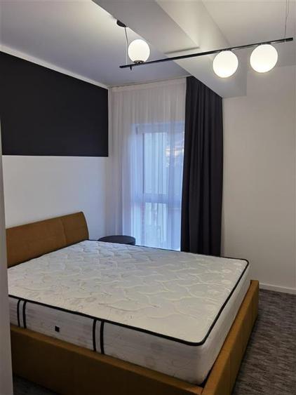Apartament cu 3 camere decomandat, mobilat în Orașul Vechi
