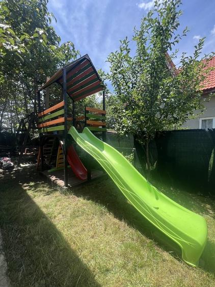 Casă cu 4 camere în Central