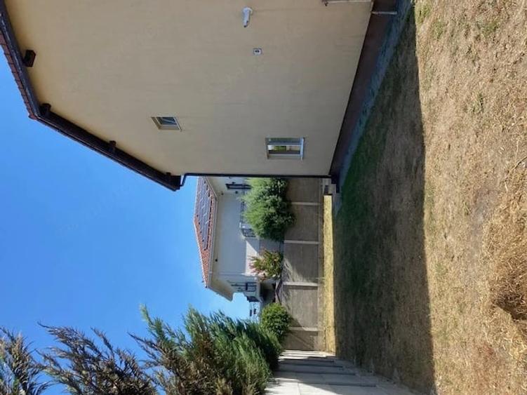 Casă cu 4 camere cu Teren 300 Mp în Dumbrăvița