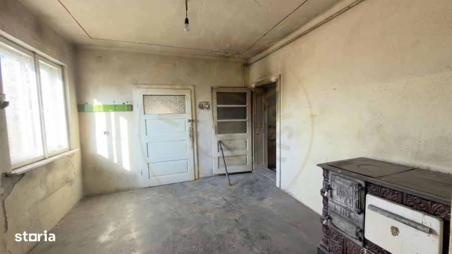 Casă cu 3 camere în Central