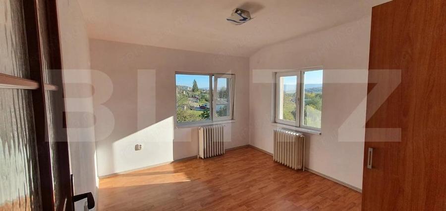 Casa 270 mp cu 3 intrari separate, Teren 500 mp, zona Oasului - 5