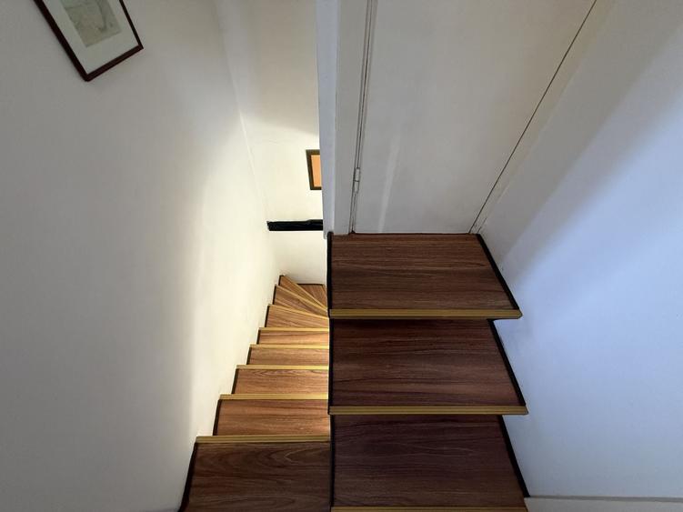 Apartament cu 6 camere decomandat, mobilat în Ultracentral