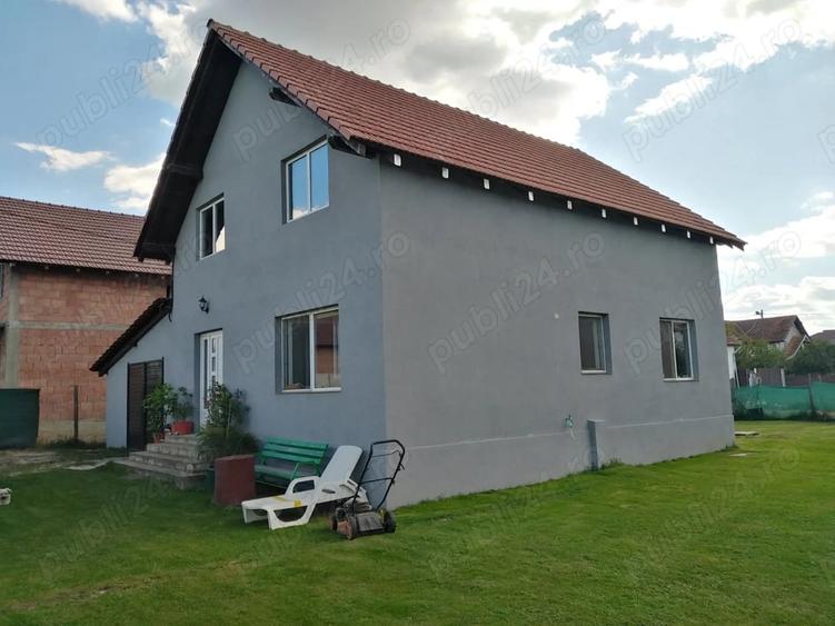 Casă cu Teren 690 Mp în Colonia Mică