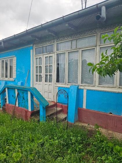 Casă individuală cu 4 camere cu Teren 2800 Mp în Covasna
