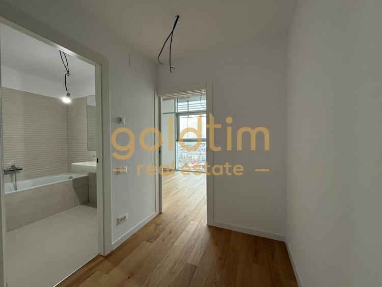 Apartament cu 4 camere decomandat în Floreasca